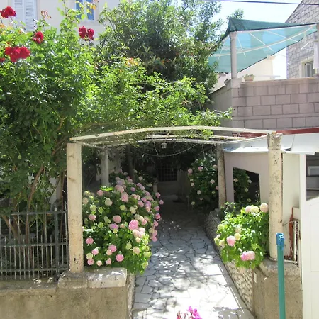 Pile Marina Apartament *