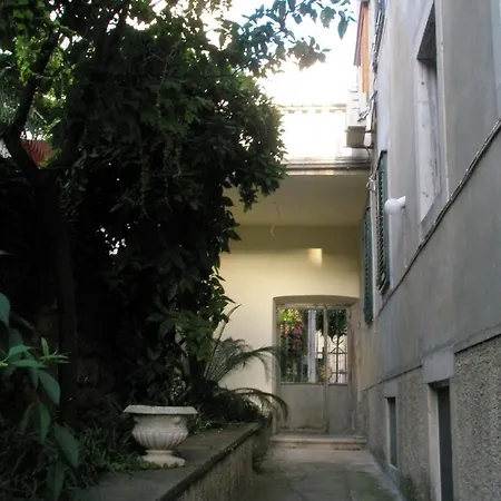 Pile Marina Apartment