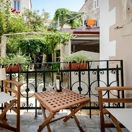 Pile Marina Dubrovnik