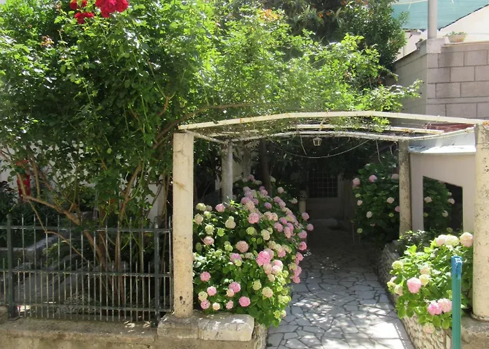 Pile Marina 公寓 *