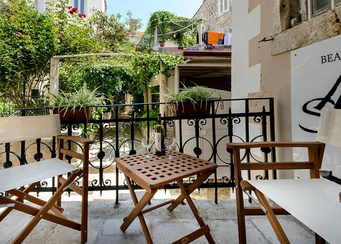 Pile Marina 公寓 *